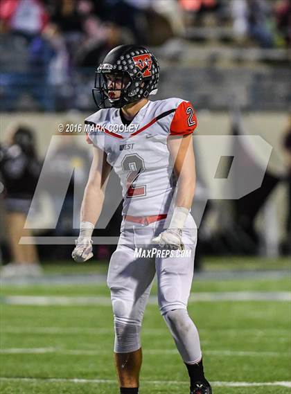 Thumbnail 3 in West vs. Cameron Yoe (UIL 3A Bi-District Playoff) photogallery.