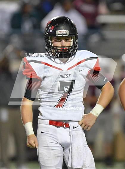 Thumbnail 1 in West vs. Cameron Yoe (UIL 3A Bi-District Playoff) photogallery.