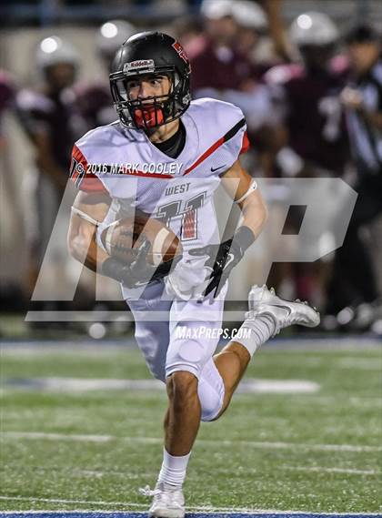 Thumbnail 3 in West vs. Cameron Yoe (UIL 3A Bi-District Playoff) photogallery.