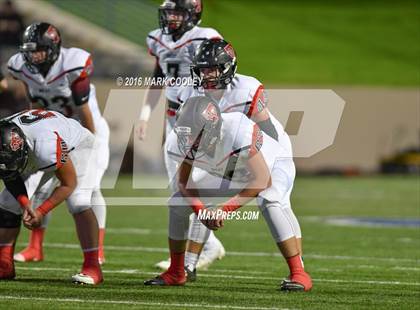 Thumbnail 2 in West vs. Cameron Yoe (UIL 3A Bi-District Playoff) photogallery.