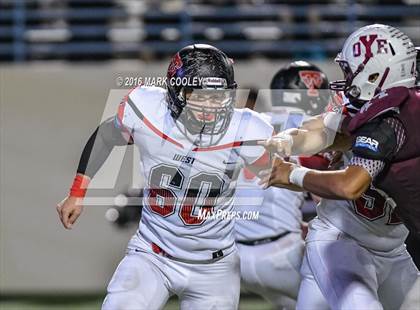Thumbnail 2 in West vs. Cameron Yoe (UIL 3A Bi-District Playoff) photogallery.