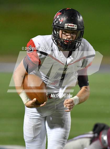 Thumbnail 1 in West vs. Cameron Yoe (UIL 3A Bi-District Playoff) photogallery.