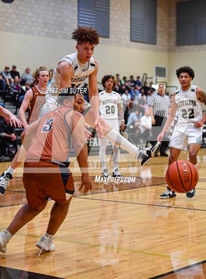 Thumbnail 3 in Giddings vs Caldwell photogallery.