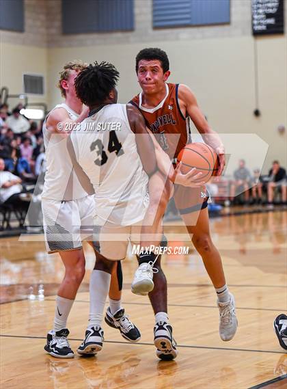 Thumbnail 3 in Giddings vs Caldwell photogallery.