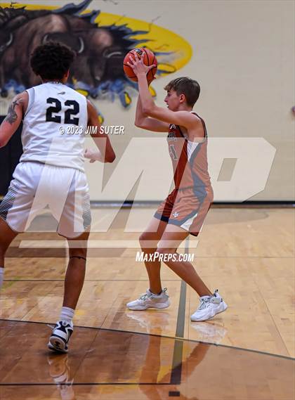 Thumbnail 3 in Giddings vs Caldwell photogallery.