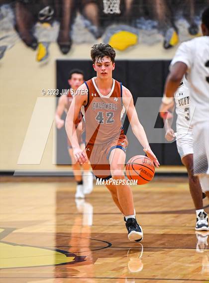 Thumbnail 2 in Giddings vs Caldwell photogallery.