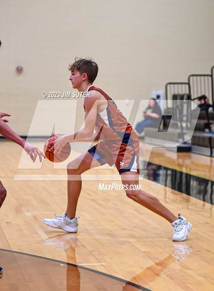 Thumbnail 2 in Giddings vs Caldwell photogallery.