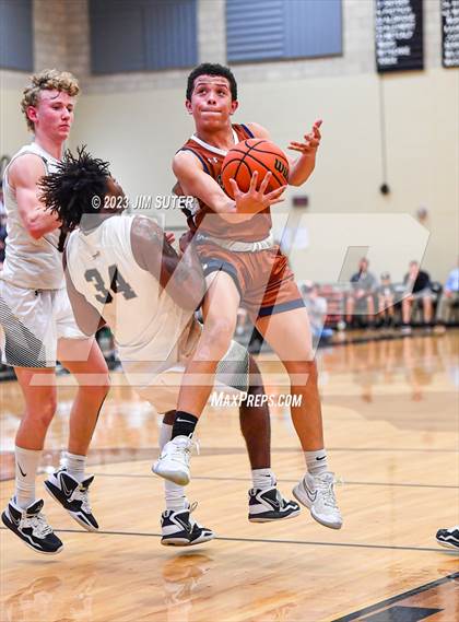 Thumbnail 1 in Giddings vs Caldwell photogallery.