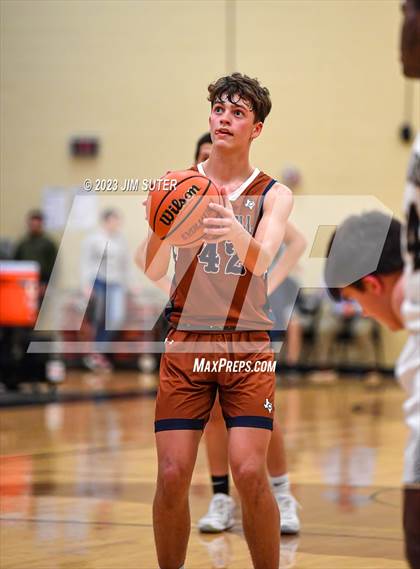 Thumbnail 1 in Giddings vs Caldwell photogallery.