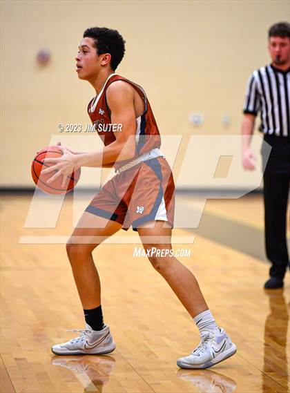 Thumbnail 3 in Giddings vs Caldwell photogallery.