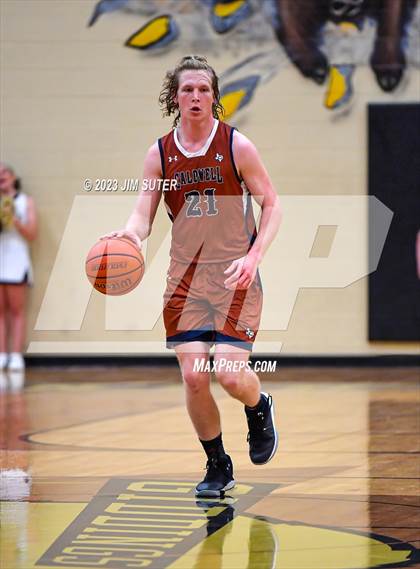 Thumbnail 1 in Giddings vs Caldwell photogallery.