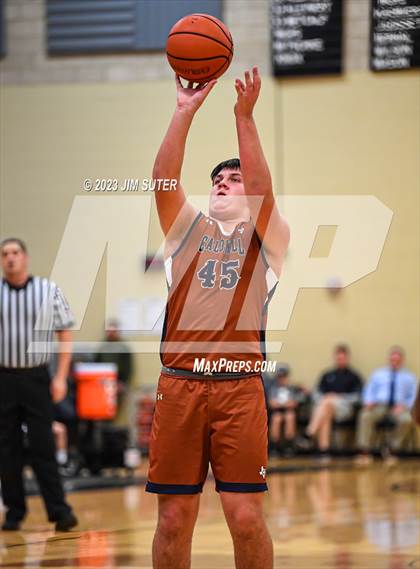 Thumbnail 3 in Giddings vs Caldwell photogallery.