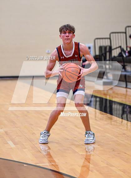 Thumbnail 1 in Giddings vs Caldwell photogallery.