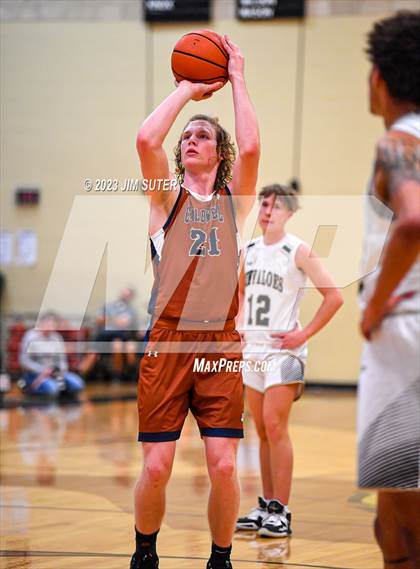 Thumbnail 3 in Giddings vs Caldwell photogallery.