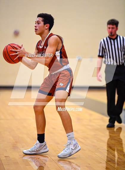 Thumbnail 2 in Giddings vs Caldwell photogallery.