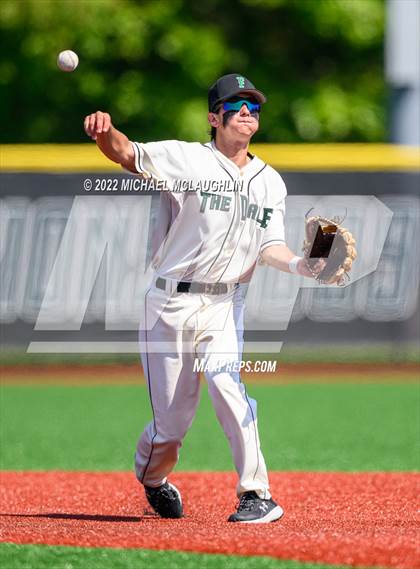 Thumbnail 2 in Massapequa vs Farmingdale (NYSPHSAA Section VIII Class AA Final) photogallery.