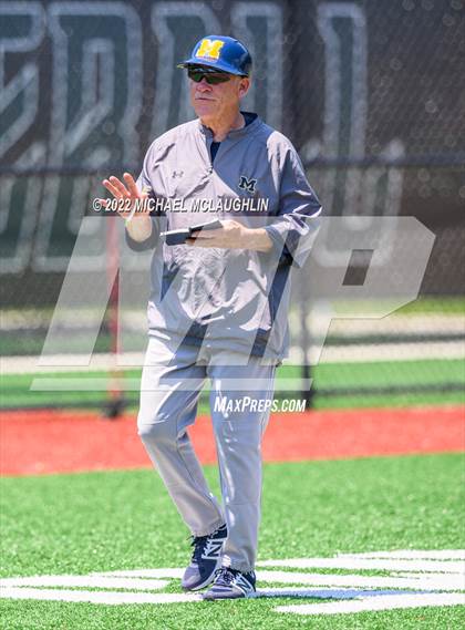 Thumbnail 2 in Massapequa vs Farmingdale (NYSPHSAA Section VIII Class AA Final) photogallery.