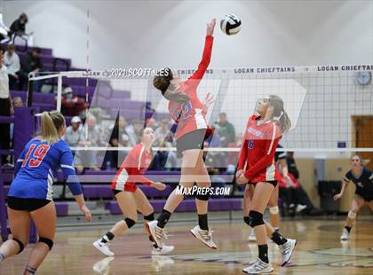 Thumbnail 3 in Fort Frye vs. Adena (OHSAA D3 Regional) photogallery.