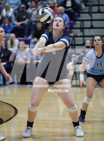 Thumbnail 3 in Fort Frye vs. Adena (OHSAA D3 Regional) photogallery.