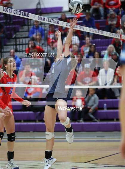 Thumbnail 3 in Fort Frye vs. Adena (OHSAA D3 Regional) photogallery.