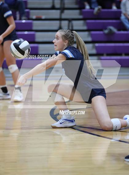 Thumbnail 1 in Fort Frye vs. Adena (OHSAA D3 Regional) photogallery.