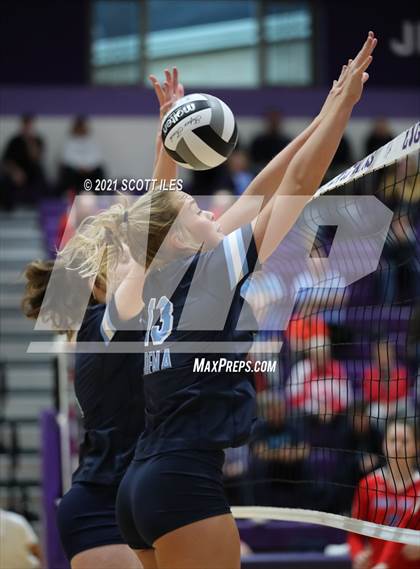 Thumbnail 2 in Fort Frye vs. Adena (OHSAA D3 Regional) photogallery.