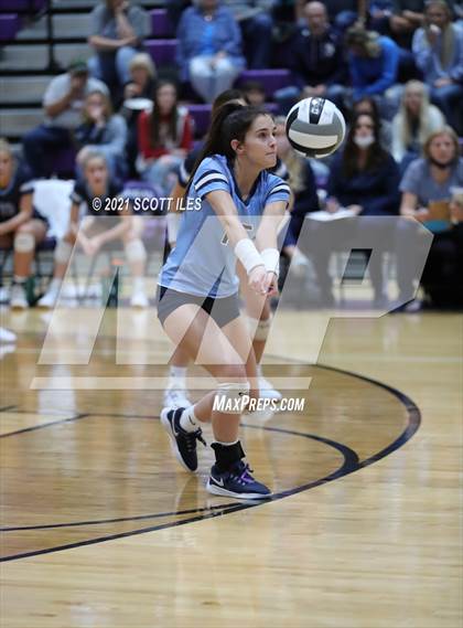 Thumbnail 2 in Fort Frye vs. Adena (OHSAA D3 Regional) photogallery.