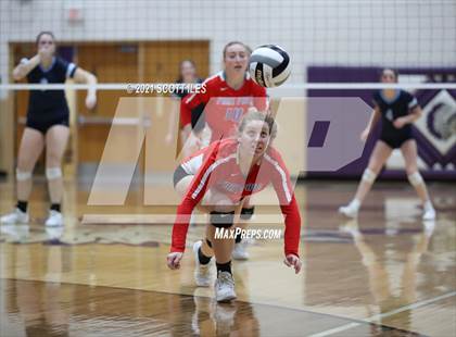Thumbnail 2 in Fort Frye vs. Adena (OHSAA D3 Regional) photogallery.