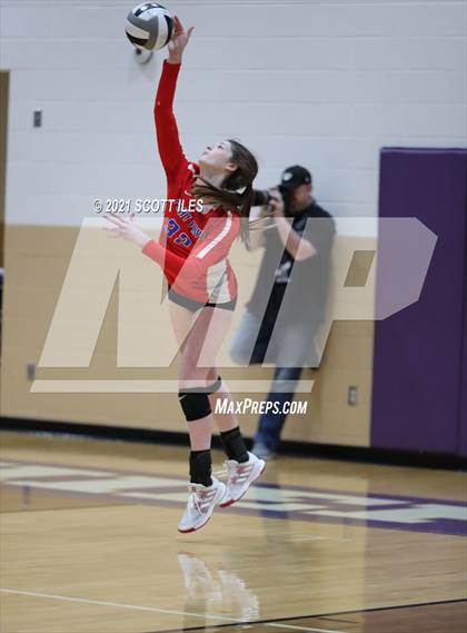 Thumbnail 3 in Fort Frye vs. Adena (OHSAA D3 Regional) photogallery.