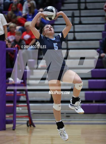 Thumbnail 1 in Fort Frye vs. Adena (OHSAA D3 Regional) photogallery.