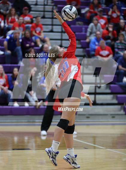 Thumbnail 2 in Fort Frye vs. Adena (OHSAA D3 Regional) photogallery.