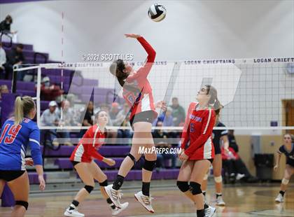 Thumbnail 2 in Fort Frye vs. Adena (OHSAA D3 Regional) photogallery.