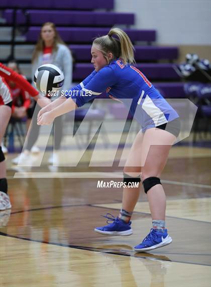 Thumbnail 1 in Fort Frye vs. Adena (OHSAA D3 Regional) photogallery.