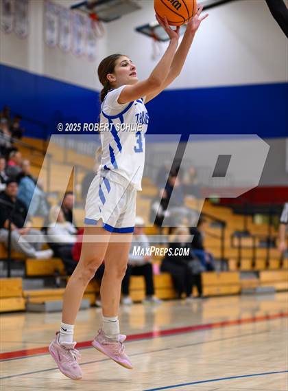 Thumbnail 2 in Woodcreek vs. Rocklin (Folsom Vista Winter Classic) photogallery.