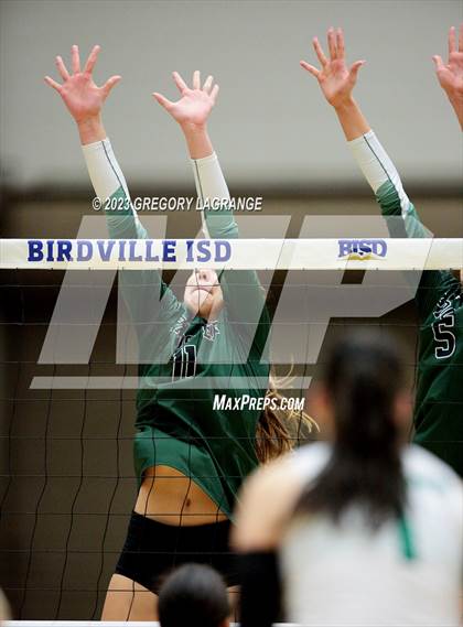 Thumbnail 3 in Prosper vs Southlake Carroll (UIL 6A Volleyball Regional Semifinals) photogallery.