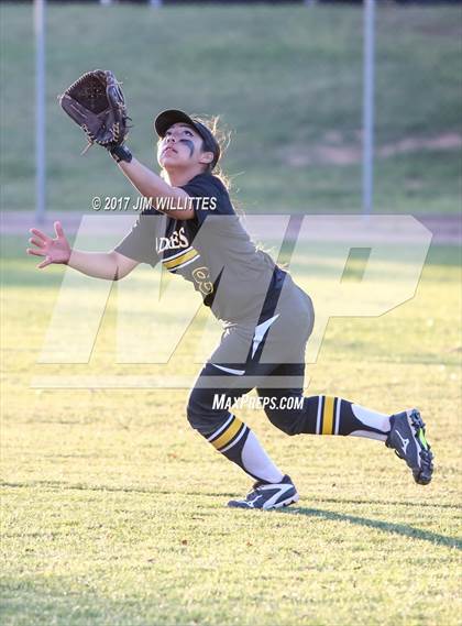 Thumbnail 3 in Marcos de Niza vs Veritas Prep (Chandler Prep Softball Classic Gold Final) photogallery.