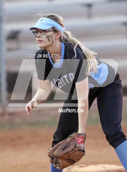Thumbnail 3 in Marcos de Niza vs Veritas Prep (Chandler Prep Softball Classic Gold Final) photogallery.