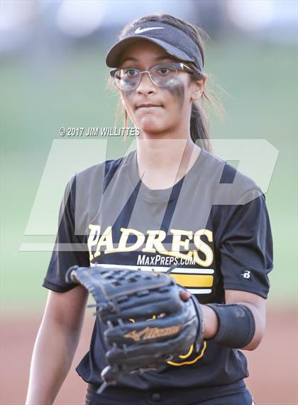 Thumbnail 2 in Marcos de Niza vs Veritas Prep (Chandler Prep Softball Classic Gold Final) photogallery.