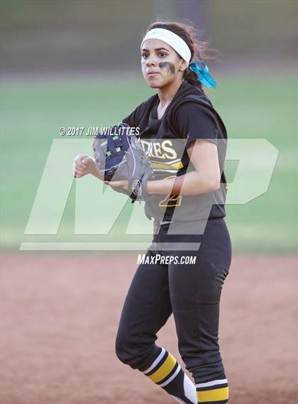 Thumbnail 2 in Marcos de Niza vs Veritas Prep (Chandler Prep Softball Classic Gold Final) photogallery.