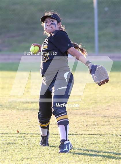 Thumbnail 3 in Marcos de Niza vs Veritas Prep (Chandler Prep Softball Classic Gold Final) photogallery.