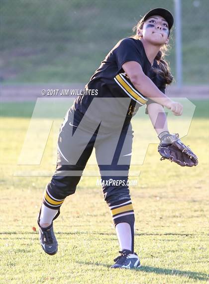 Thumbnail 2 in Marcos de Niza vs Veritas Prep (Chandler Prep Softball Classic Gold Final) photogallery.