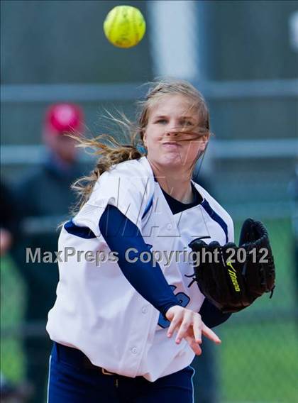 Thumbnail 2 in Brazoswood vs Hays (Brazosport Classic) photogallery.