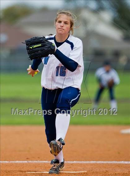 Thumbnail 1 in Brazoswood vs Hays (Brazosport Classic) photogallery.