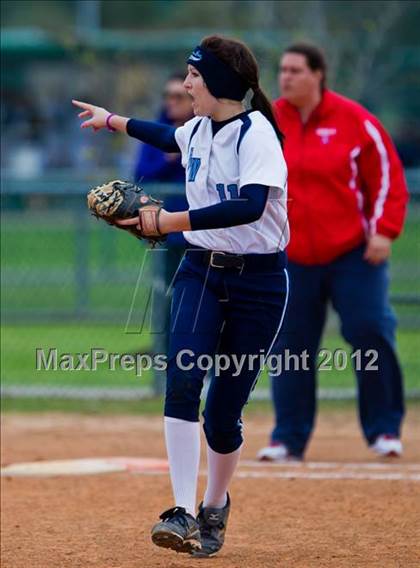Thumbnail 2 in Brazoswood vs Hays (Brazosport Classic) photogallery.