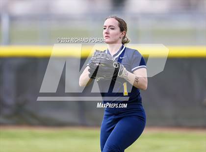Thumbnail 3 in Selma vs. Monache photogallery.