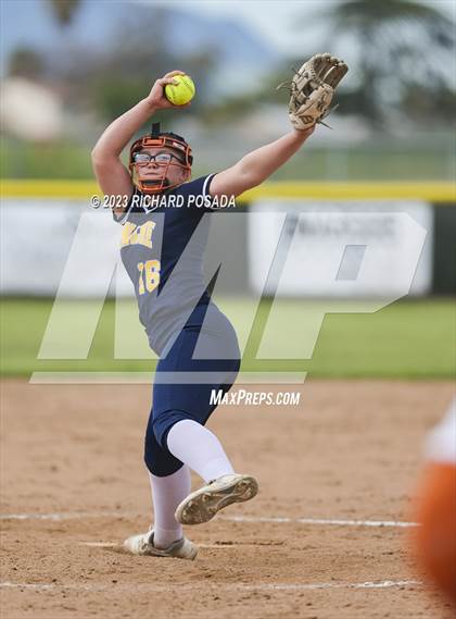 Thumbnail 2 in Selma vs. Monache photogallery.