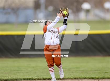 Thumbnail 1 in Selma vs. Monache photogallery.
