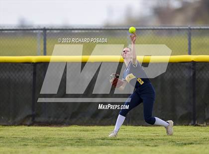 Thumbnail 2 in Selma vs. Monache photogallery.