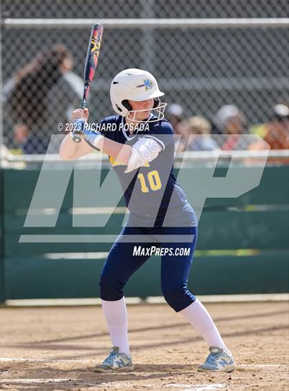 Thumbnail 1 in Selma vs. Monache photogallery.