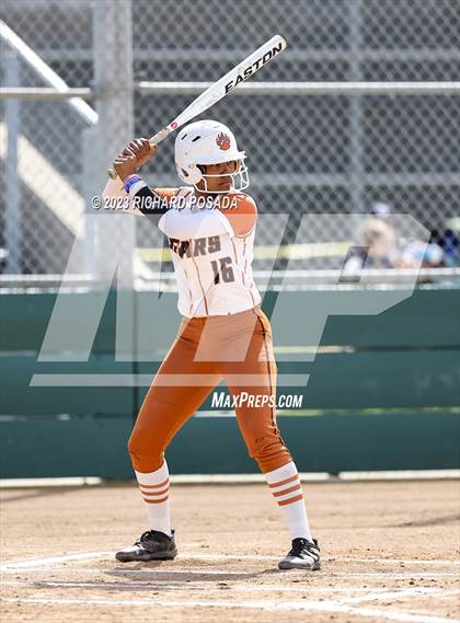 Thumbnail 3 in Selma vs. Monache photogallery.